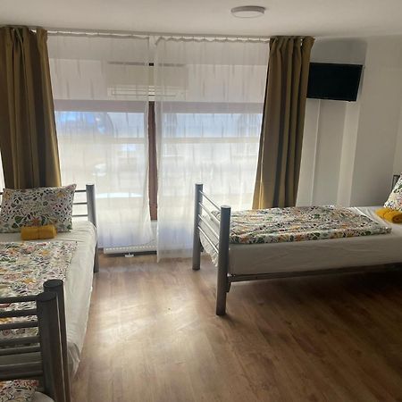 Center Hostel And Guest House بودابست المظهر الخارجي الصورة