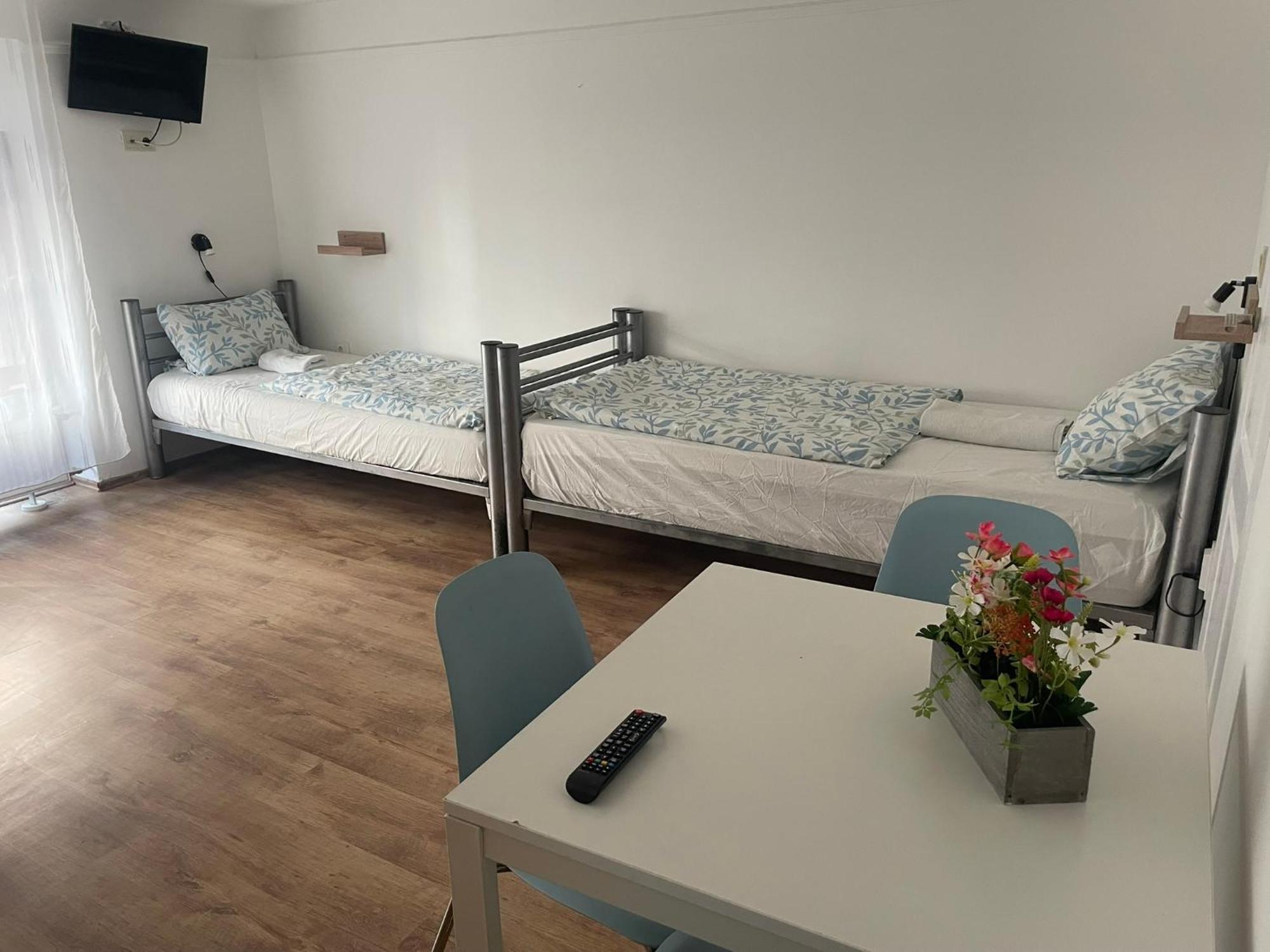 Center Hostel And Guest House بودابست المظهر الخارجي الصورة