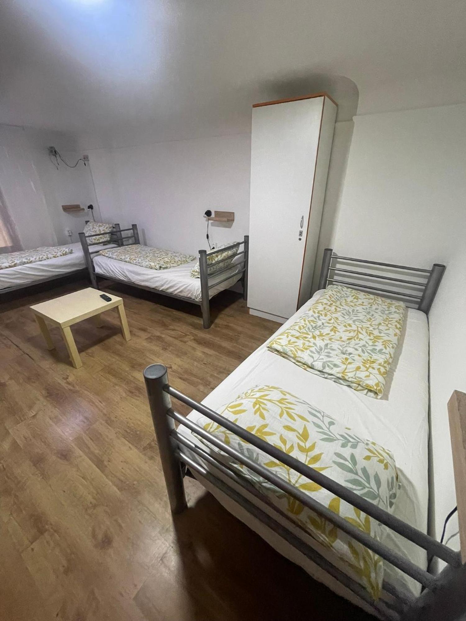 Center Hostel And Guest House بودابست المظهر الخارجي الصورة
