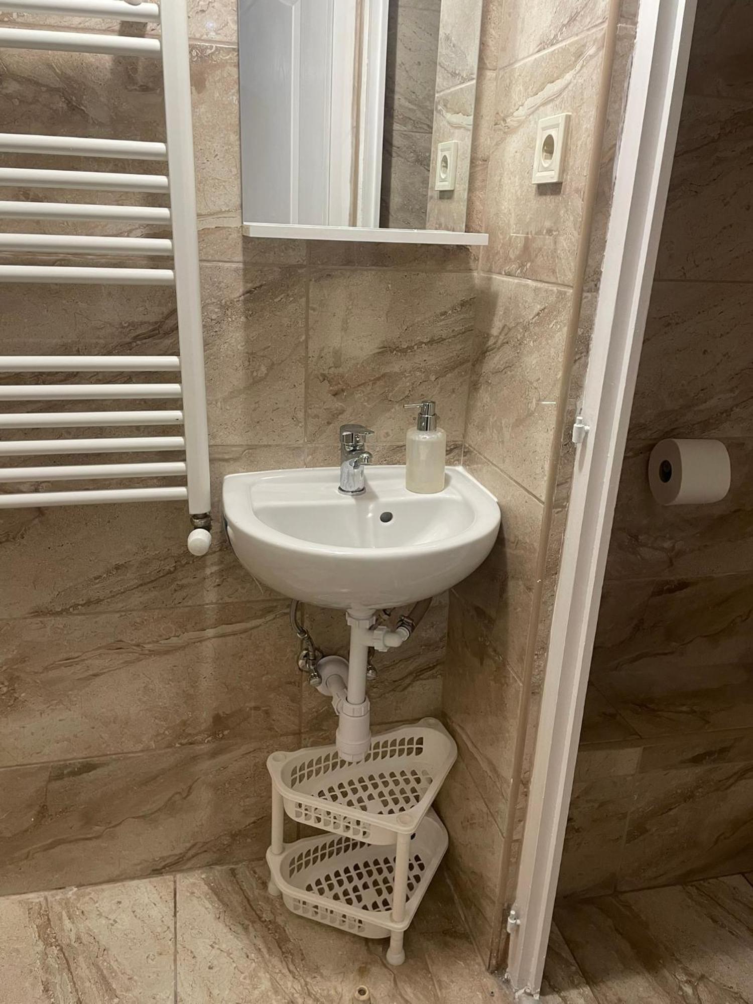 Center Hostel And Guest House بودابست المظهر الخارجي الصورة