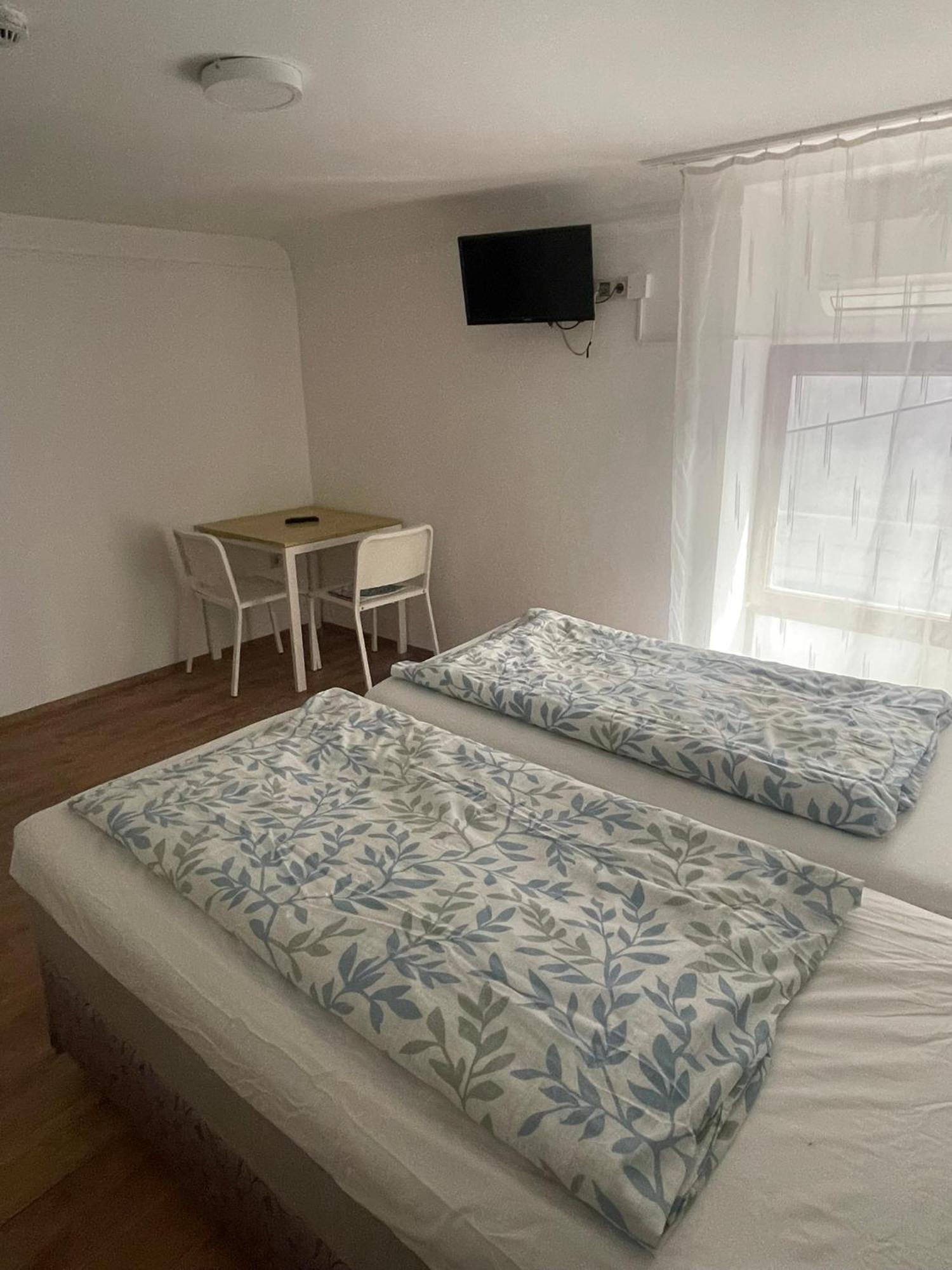 Center Hostel And Guest House بودابست المظهر الخارجي الصورة
