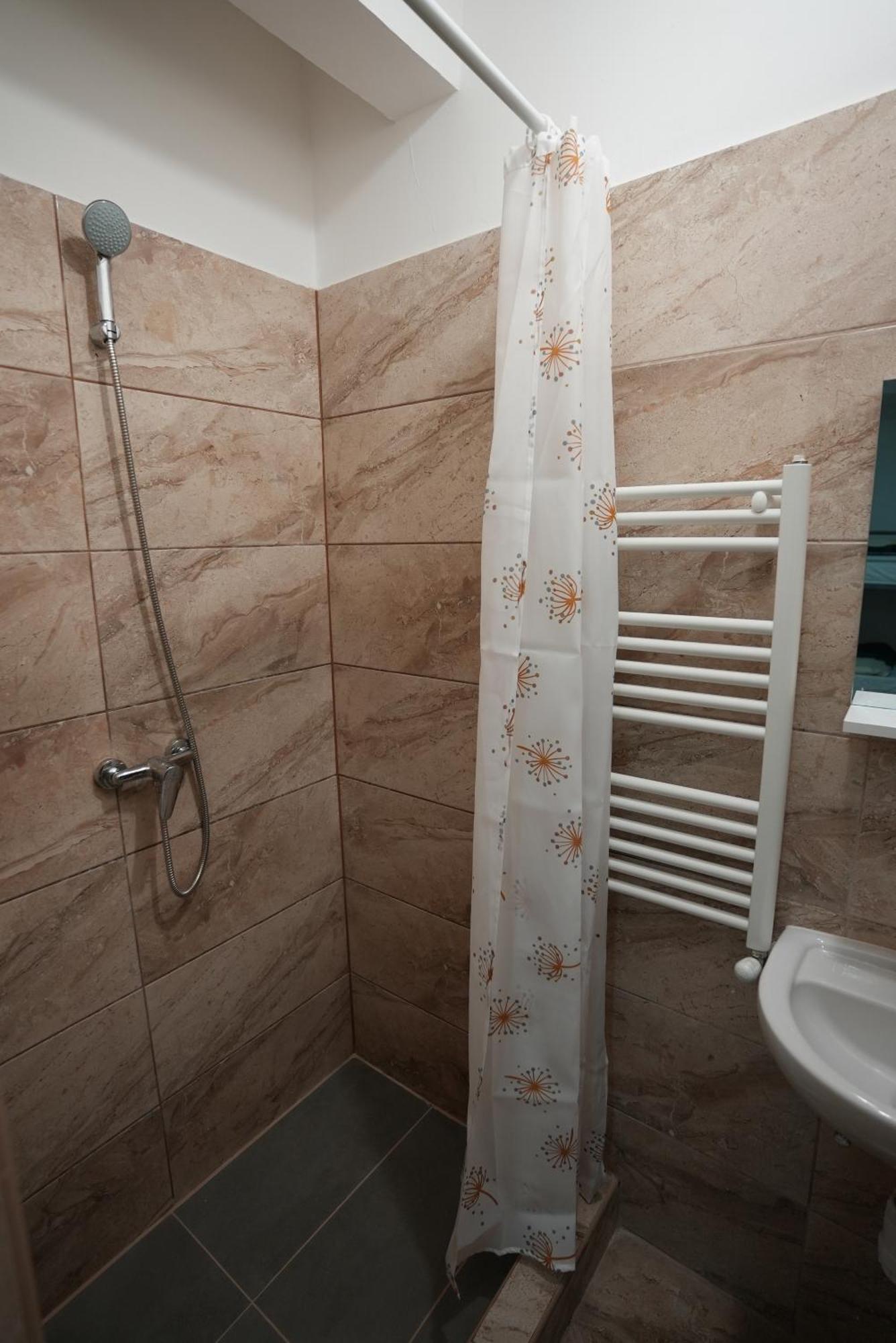 Center Hostel And Guest House بودابست المظهر الخارجي الصورة