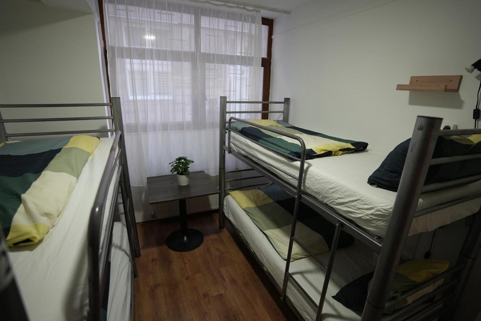 Center Hostel And Guest House بودابست المظهر الخارجي الصورة